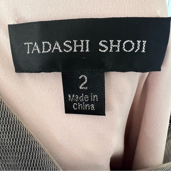 TADASHI SHOJI NWT Embroidered Mesh Gown size 2 - Picture 8 of 9